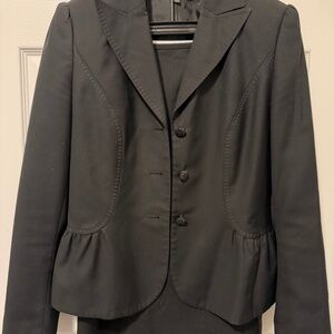 Anne Klein Fitted 2 pc suit - Size 6